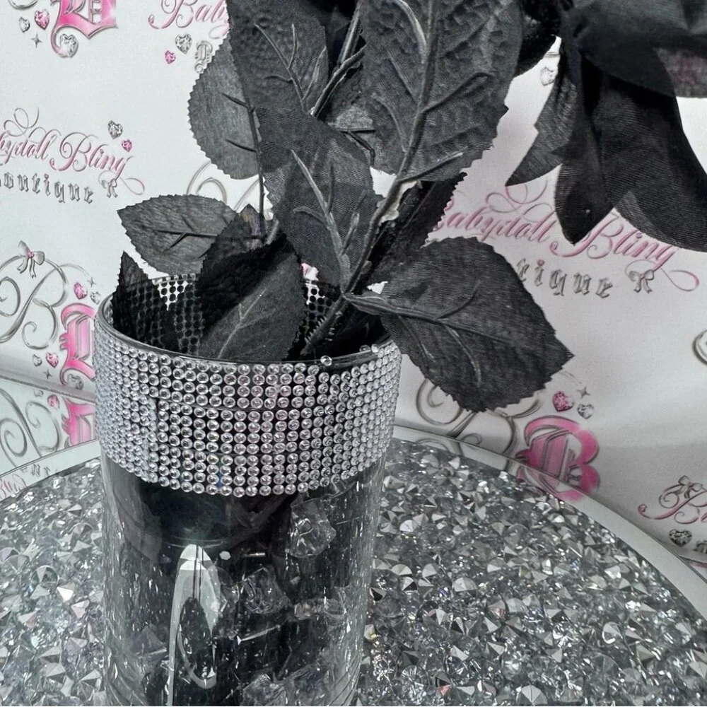 Roses vase sparkly diamond bling black roses black clear pebbles gothic bouquet